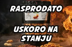 Ljuti kikiriki začinjen najljućom paprikom na svetu u crnoj kesici.